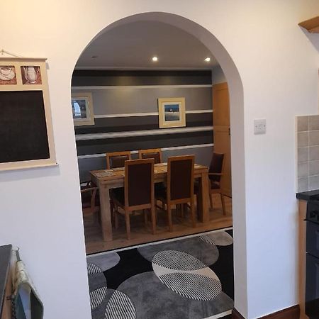 Quiet 3 Bed Close To The A1 Нютън Айклиф Екстериор снимка