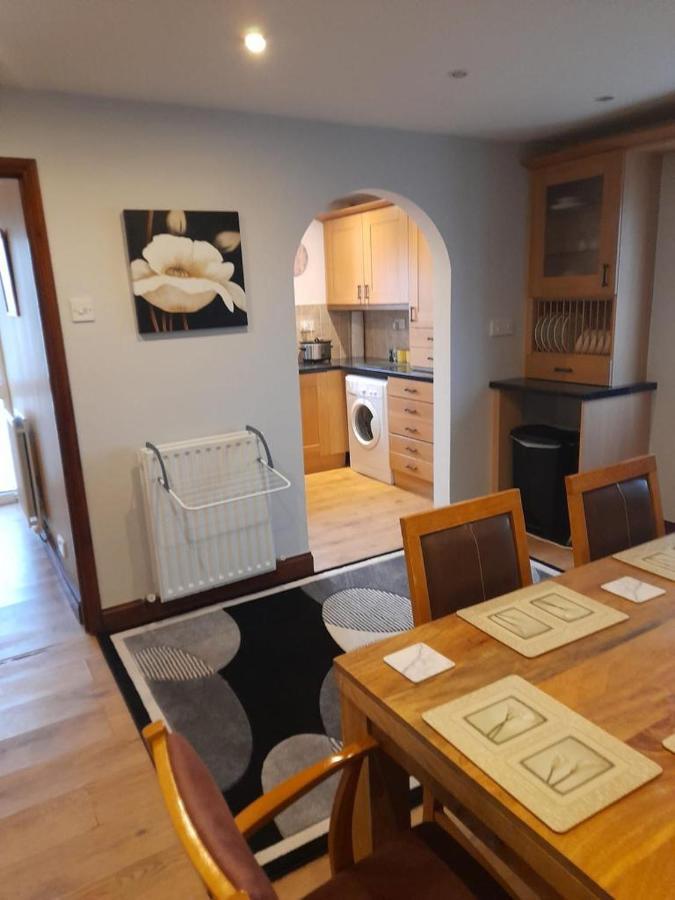 Quiet 3 Bed Close To The A1 Нютън Айклиф Екстериор снимка
