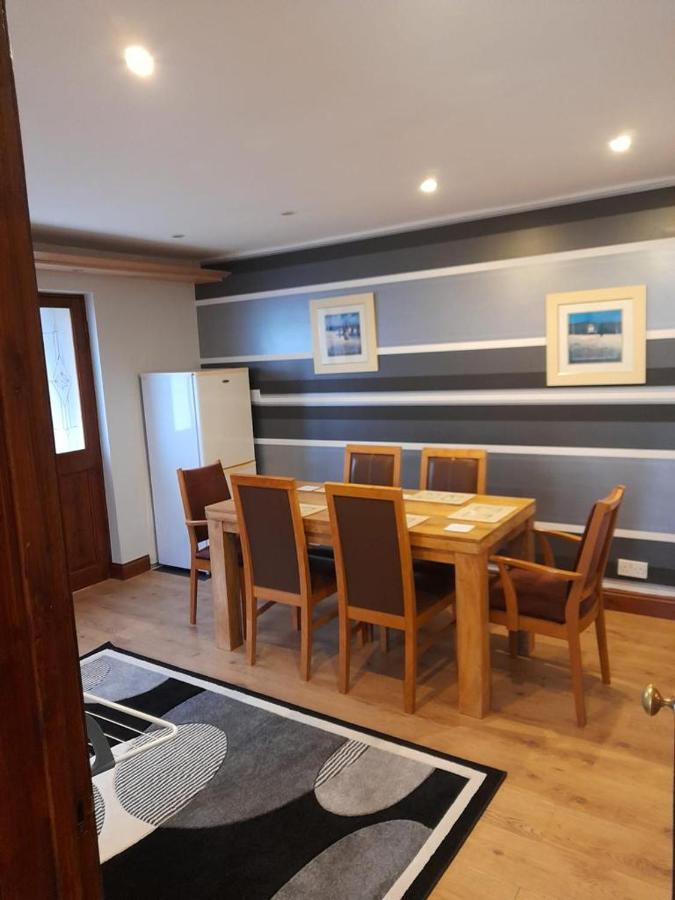 Quiet 3 Bed Close To The A1 Нютън Айклиф Екстериор снимка